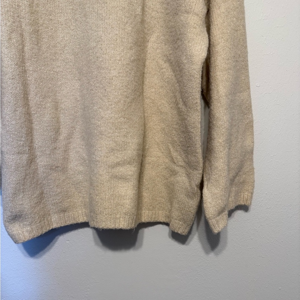 Cozy Cream Turtleneck Sweater - Picture 6 of 8